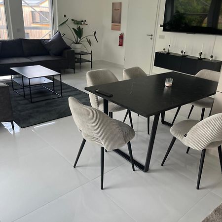 2 Moderne Wohnung Nahe Museum Sinsheim Bagian luar foto